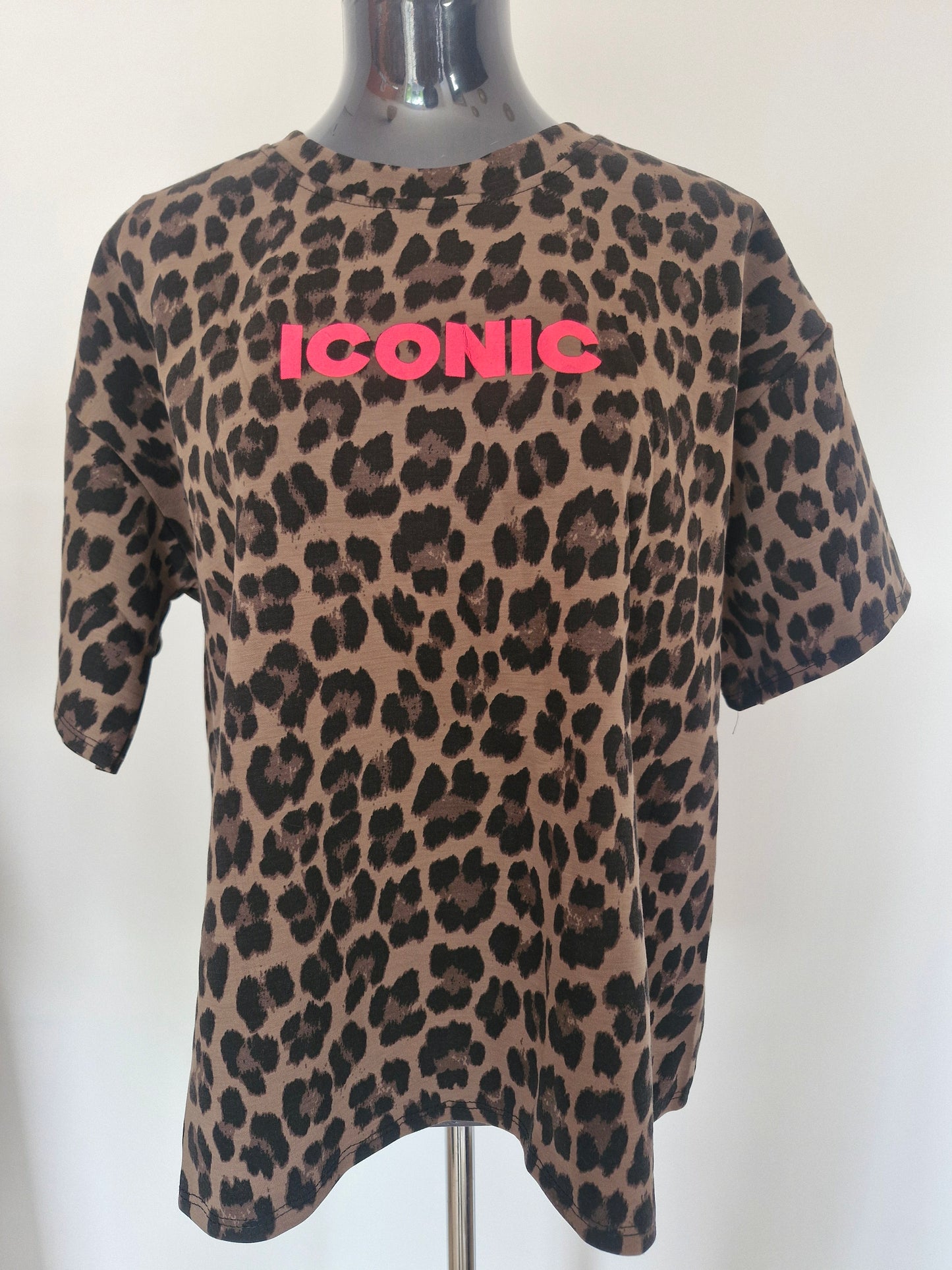 Tee shirt léopard " Iconic"